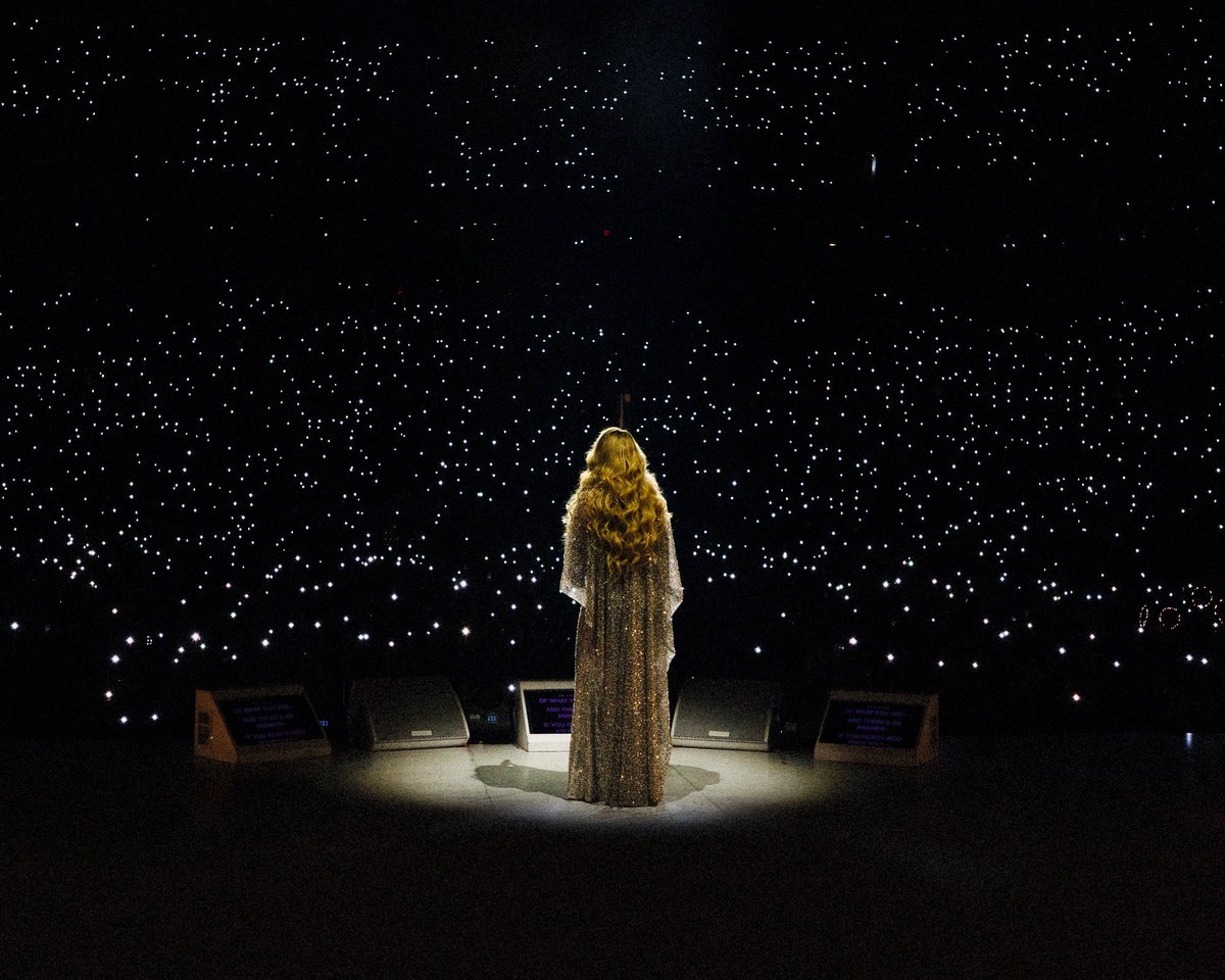 Lambs, thank you for making my #Christmastime so special ❤️ I’ve loved singing with you every night, and I can’t wait to see you all tomorrow in Brooklyn for the last show of the tour ✨🎄