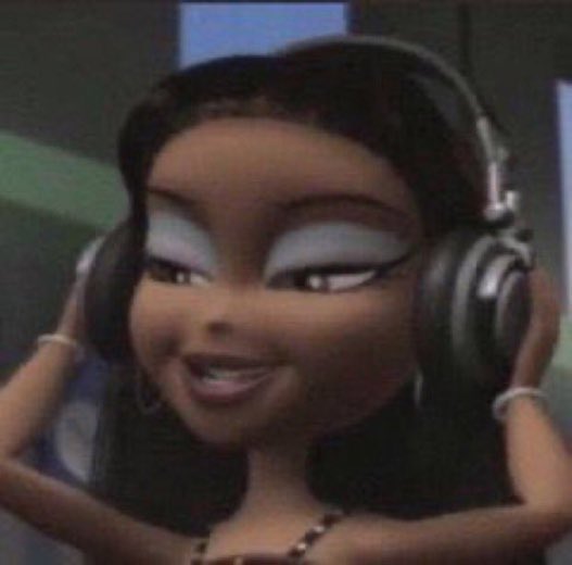 I feel bad for people who parents didn't put them on to old school music cause BABYYYYY. I be jamming to all of that shitt 😭😭😭