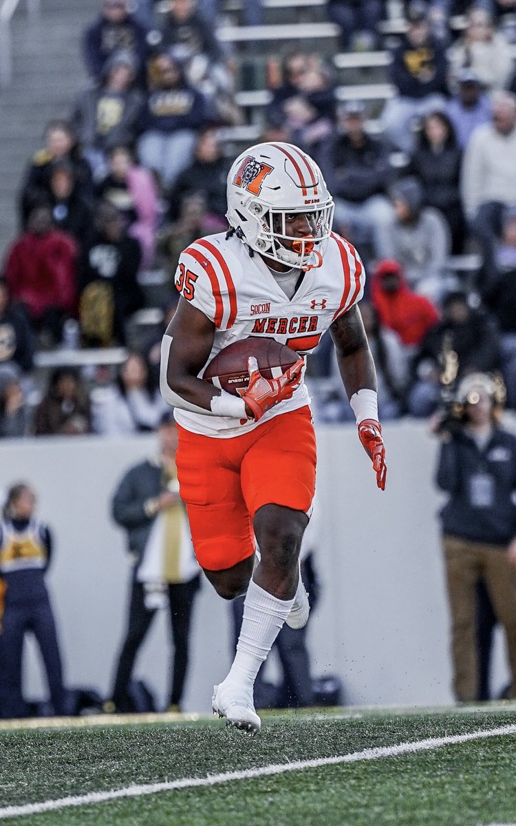 I am entering the Transfer Portal as a Graduate with 2 Years of eligibility left…
Mercer University
5’10 195lbs 3 ⭐️ by @rivals
3.0 Gpa
RB + WR film