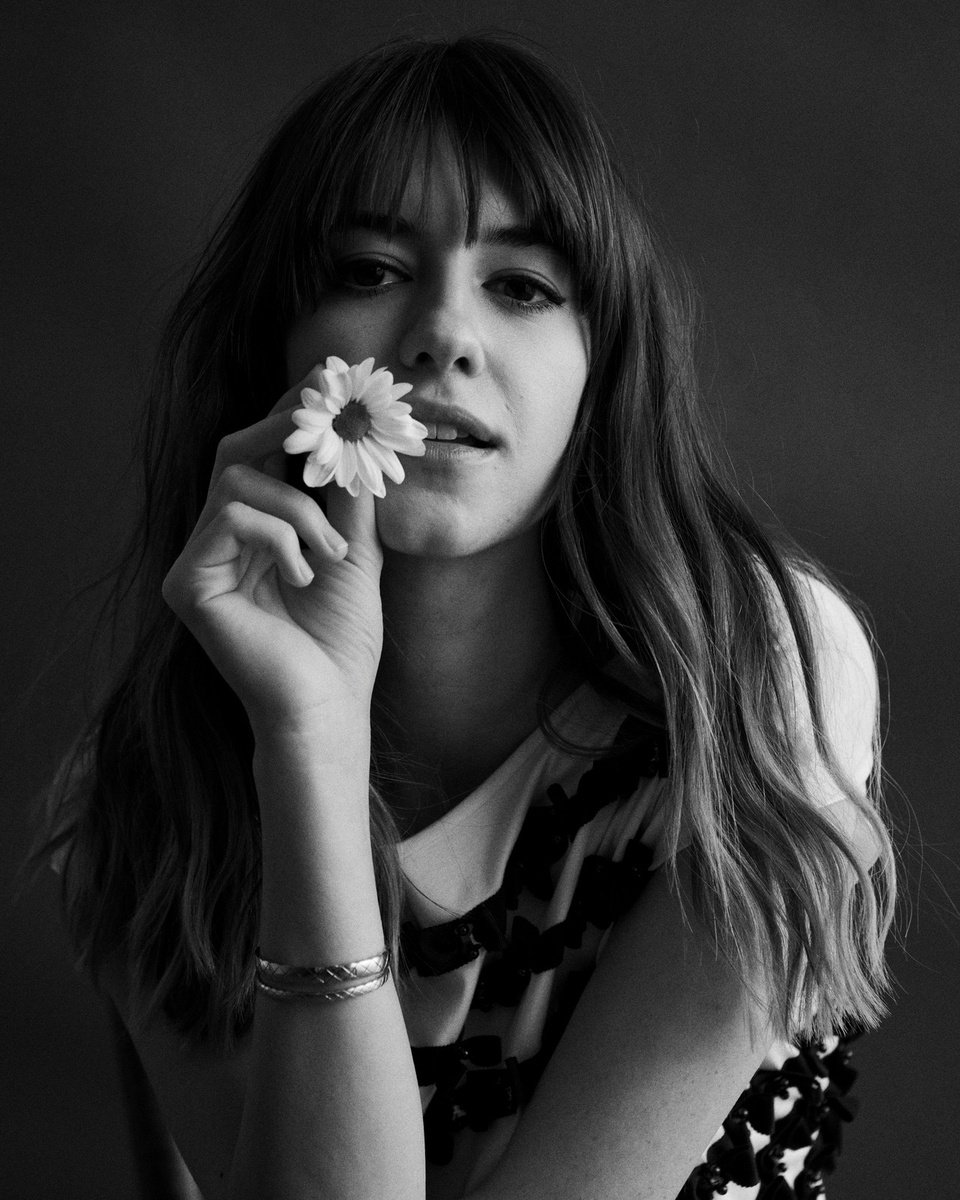 iFilmUpdatesRP's tweet image. 🎥 › 𝗙𝗶𝗹𝗺 𝗨𝗽𝗱𝗮𝘁𝗲𝘀 © 𝟚𝟘𝟚𝟜!
𝗠𝗼𝘃𝗶𝗲𝘀 › N͟e͟w͟s͟
𝘁𝗮𝗴: #iFilmUpdatesRP

𝗔𝗻𝗴𝗲𝗹𝗶𝗾𝘂𝗲 𝗛𝘂𝗱𝘀𝗼𝗻 (@xtherwred) and 𝗣𝗮𝘂𝗹 𝗠𝗲𝘀𝗰𝗮𝗹 (@mescalitop) have been announced to star upcoming @HuluStreamRP new series @iNormalPeopleRP