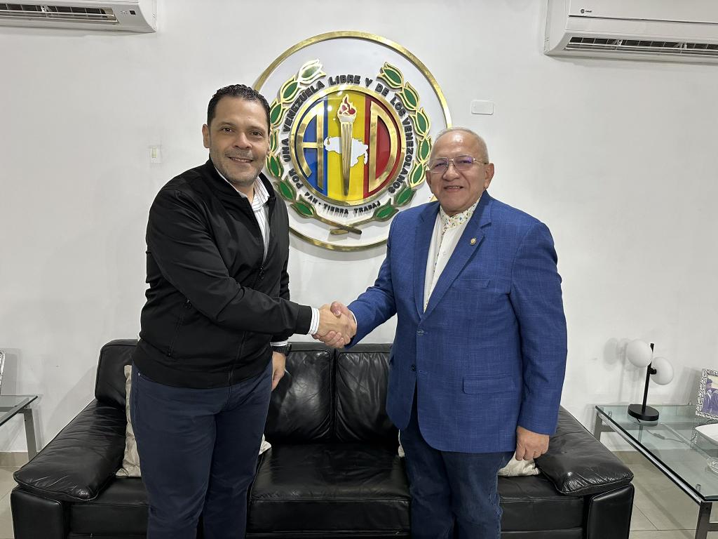 𝙋𝙤𝙡𝙞𝙖𝙣𝙖𝙡𝙞𝙩𝙞𝙘𝙖 tweet media