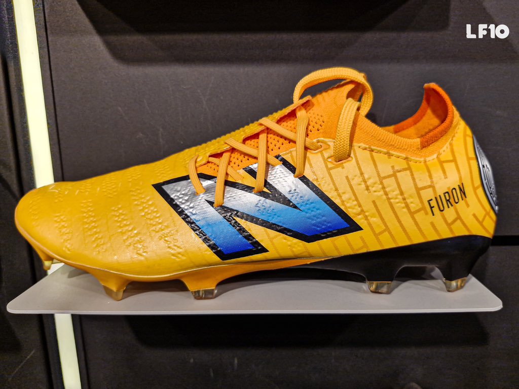 LF10_Oficial's tweet image. Con los Furon 7+ de New Balance incrementa tu velocidad y alcanza el tope máximo. 🔝

En LF10 tenemos las ideales para ti. ⭐️

📍LF10 

#LF10