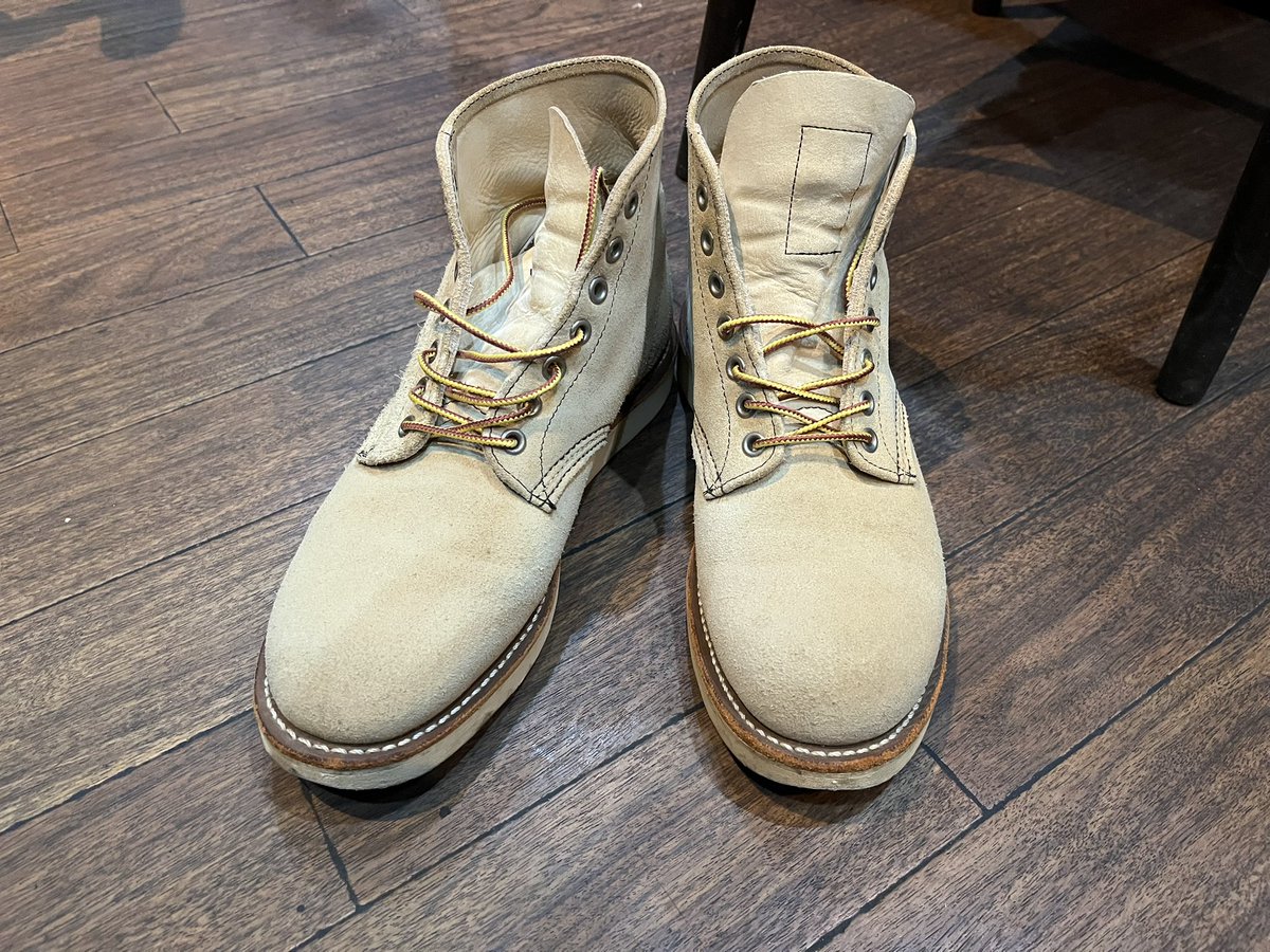 MaoHiroto's tweet photo. 昨日の靴作り👞
革の裁断、漉き等をやりました☺️
段々、靴作りらしくなってきて
楽しくもあり、難しくもある🤔
なんとも言えない気分です😊
仕事のほうも、しっかりやらないと🍛🍳
切り換えて、今週も頑張ります🇹🇭
#REDWING
#FIVEBROTHER
#リーバイス https://t.co/DLzpBGDi4U