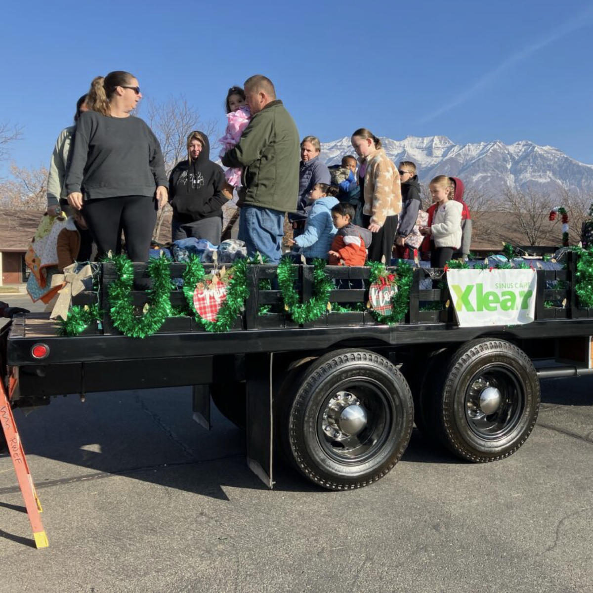 XlearInc's tweet photo. Xlear partnered with other local businesses this Christmas season to donate gifts to kids and families who are part of the Utah Foster Care system. It was an honor to support such an incredible cause and be part of bringing holiday cheer to our community!
#xlear #christmas #christmasseason