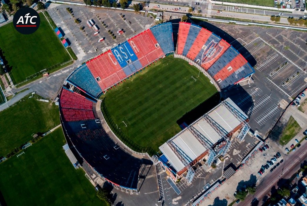 CuervosNavarro's tweet photo. Un día como hoy pero del año 1993, se inauguraba lo que para muchos fue su 2da casa, nuestro querido estadio Pedro Bidegain! Tantas alegrías vividas en nuestra querida cancha, tantos campeonatos, entre ellos las 3 copas internacionales que tiene nuestro club!! El nuevo Gasómetro https://t.co/Izv1NAgFxy