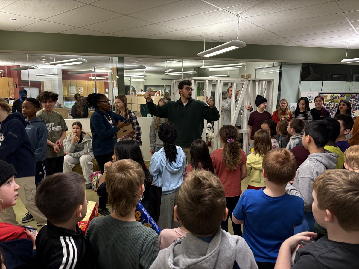 École St. Joseph School tweet media