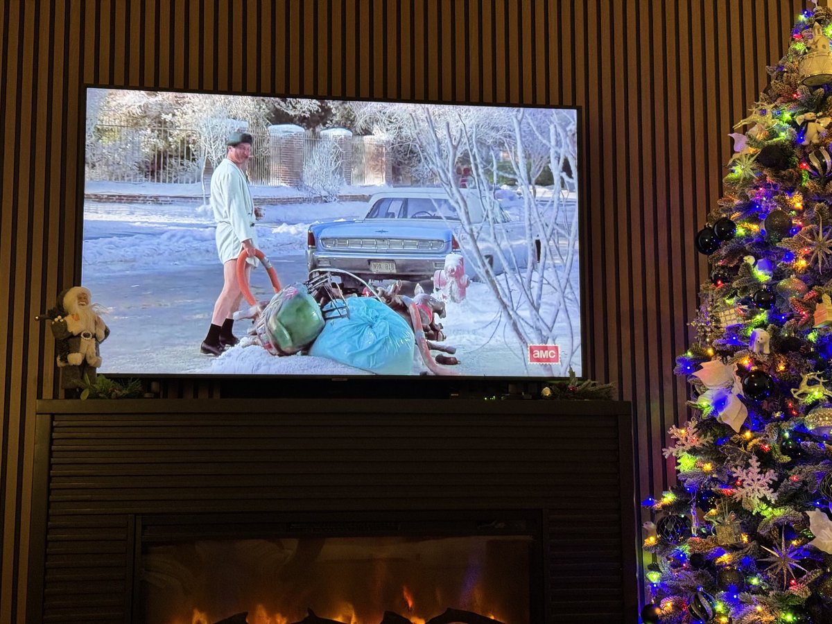 Officially kicking off the holiday season. #christmasvacation
