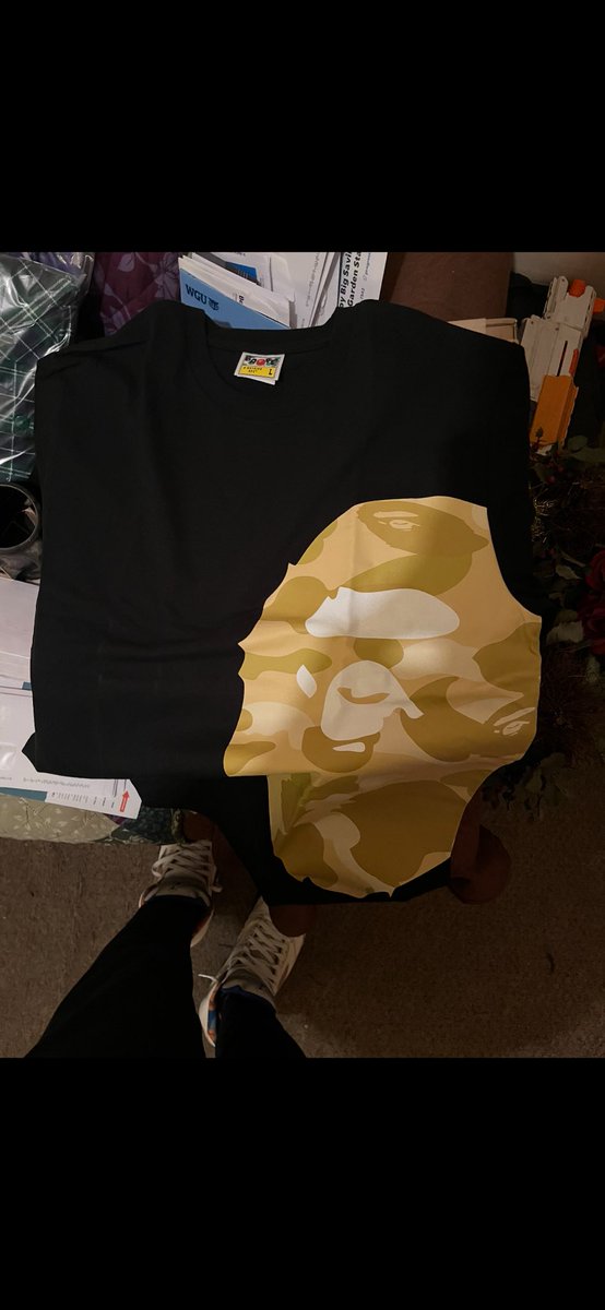 _AFleming21's tweet photo. @goatapp BECAUSE WHY THE FUCK YALL PLAYED WITH ME BEFORE THE HOLIDAYS. I SPENT $380 on a PURPLE CAMO HOODIE, WTF IS EVEN THIS. GIVE ME MY FUCKING MONEY BACK NOW!!!!! https://t.co/yzazz5bLhU