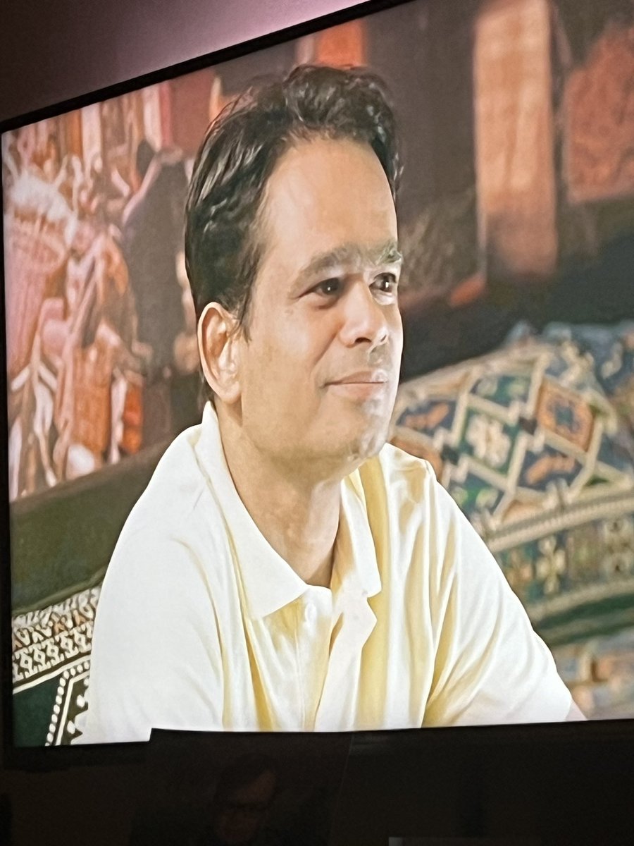 Real_Sky_Mirror's tweet photo. This dude on 90 Day Fiancé looks like an Indian* version of @corbydavidson.

*The other type of Indian

#BoomerSooner #GoFrogs https://t.co/ZRWPrD1Bmj