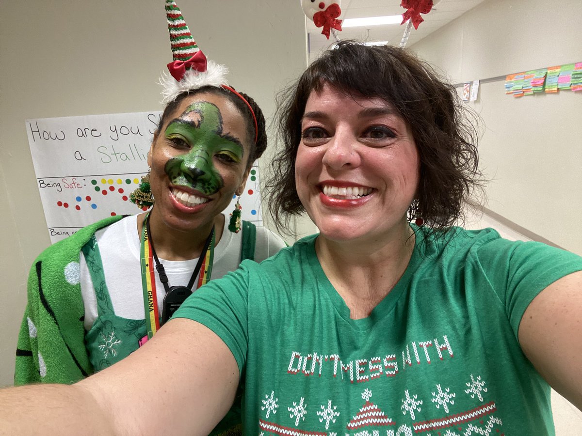 The_Heart_of_It's tweet photo. Sometimes you find people in life that just get you. πβ€οΈ Never lose your β¨lightβ¨! #SpiritSquad #SpreadingCheer https://t.co/zfYBMJf4B3
