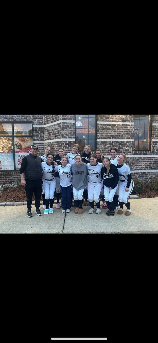 Group came together in August and finished in Dec as a TEAM . #newteamsamedream