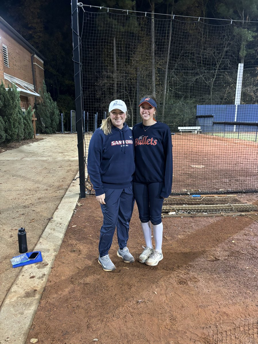kate_dickinson_'s tweet image. Had an amazing time at @SamfordSB camp yesterday! Thank you to all of the coaches and players for the instruction and feedback. I hope to be back soon!
@megdcurry @sarahcespedes1 @CoachChap1 @DHSsoftba11