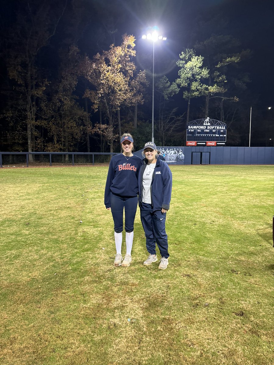 kate_dickinson_'s tweet image. Had an amazing time at @SamfordSB camp yesterday! Thank you to all of the coaches and players for the instruction and feedback. I hope to be back soon!
@megdcurry @sarahcespedes1 @CoachChap1 @DHSsoftba11