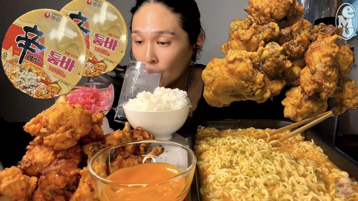 fam_o27's tweet photo. 【ASMR】【フライドチキン】【睡眠用】新作トゥンバ味辛ラーメン自家製フライドチキン
https://t.co/wVkdE2rCzl https://t.co/jHkMgsVgz2