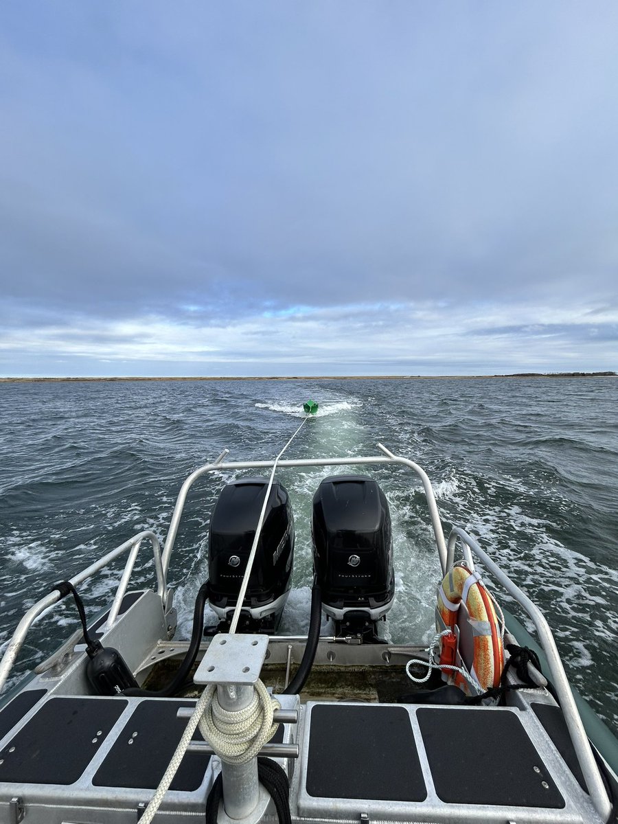 Notice ⚠️: Federal # 21 Green ATON in Duxbury Channel is off station. DHM crew located it &amp; observed it parted from its mooring chain. DHM towed the # 21 &amp; secured to Green # 19. USCG is advised. Use caution when navigating the area 🌊 ⚓️