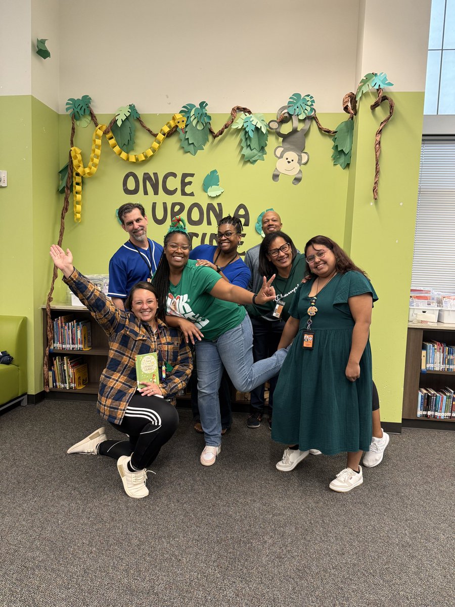 Kimberly Nelson (@mrs_knel) on Twitter photo It’s your favorite Special’s team again! 💻🚂📚🎨🎶🏃🏽🏀⚽️ Blue, green & bells 🔔was the theme for today. 💙💚 Of course, we are in the spirit! 🎄🎅🏽 I don’t know who is enjoying these themed days more, the students or us! #HappyHolidayRCE #TeamRCE #AllinAtRCE <a href="/PuenteArtRoom/">Gabriela Puente</a> It’s your favorite Special’s team again! 💻🚂📚🎨🎶🏃🏽🏀⚽️ Blue, green & bells 🔔was the theme for today. 💙💚 Of course, we are in the spirit! 🎄🎅🏽 I don’t know who is enjoying these themed days more, the students or us! #HappyHolidayRCE #TeamRCE #AllinAtRCE <a href="/PuenteArtRoom/">Gabriela Puente</a>