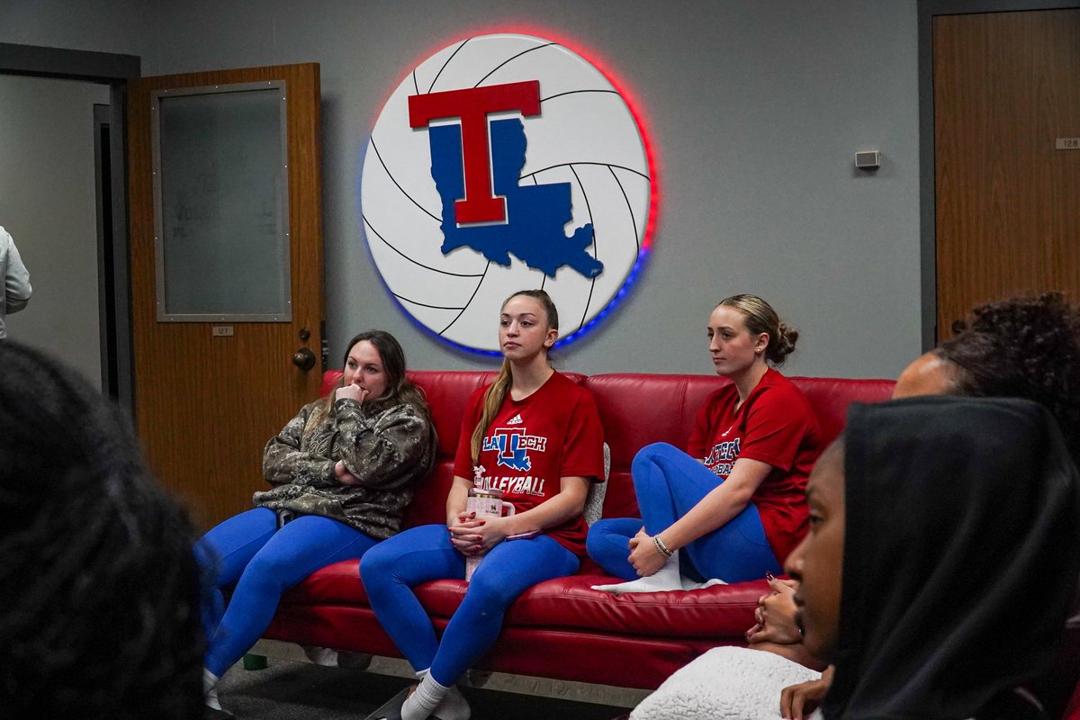 LA Tech Volleyball 🐶🏐 tweet media