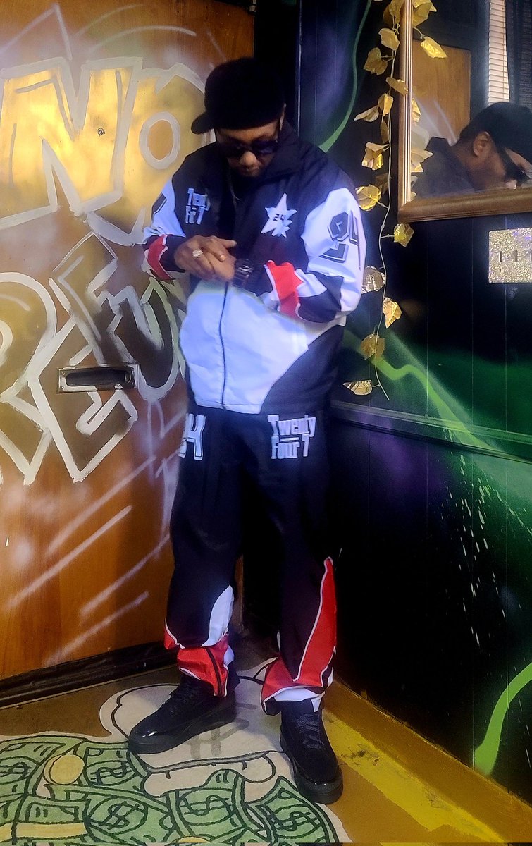 Kingdavid4real_'s tweet photo. #iBEENthat
๐ค๐พ๐ค๐ #Lordstyle https://t.co/0oDY5ndAmn