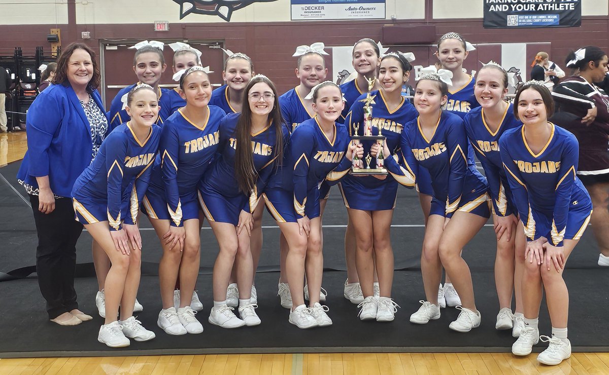 MadisonTrojan's tweet photo. Ms cheer 
At Morenci invite

1st place D3. 2nd overall https://t.co/FWhYelvSfo