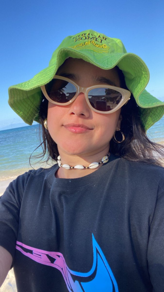 Ambarc_27's tweet photo. Mi outfit rawayanero 😎🥦✨ https://t.co/Ea2aJxA0KS