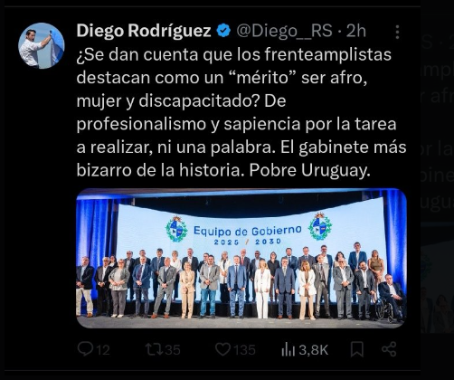 diego_vignolo's tweet photo. Le dieron el M. Def. a un pediatra, el MIDES a un tipo que no sabia lo que era ni tenía ganas, trajeron al cangrejo rojo de EEUU,descongelaron a Alfie, Bustillo "no escucha", el MI a Heber que dijo"yo no sé de cárceles, soy político", en serio querés hablar de gabinetes bizarros? https://t.co/jPxFSRSO0R