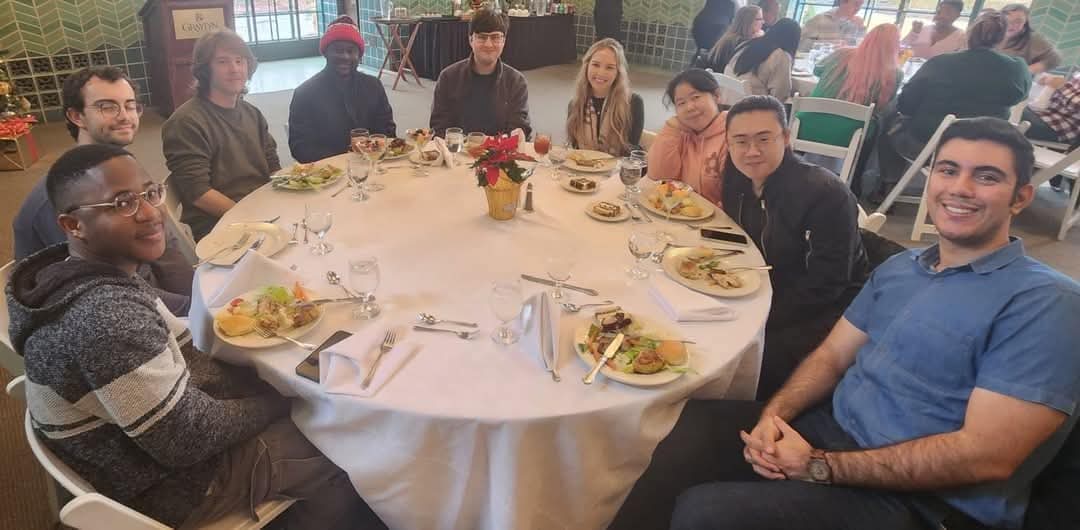 wfubiology's tweet photo. @wfubiology faculty, staff, and graduate students enjoyed a wonderful holiday luncheon today at @GraylynEstate. It was filled with beautiful decorations, a delicious menu, and wonderful people. 🎩💛 Happy Holidays! 💛🎩
•••••
📷: @CaraJDavis https://t.co/JHHPM2fSsE