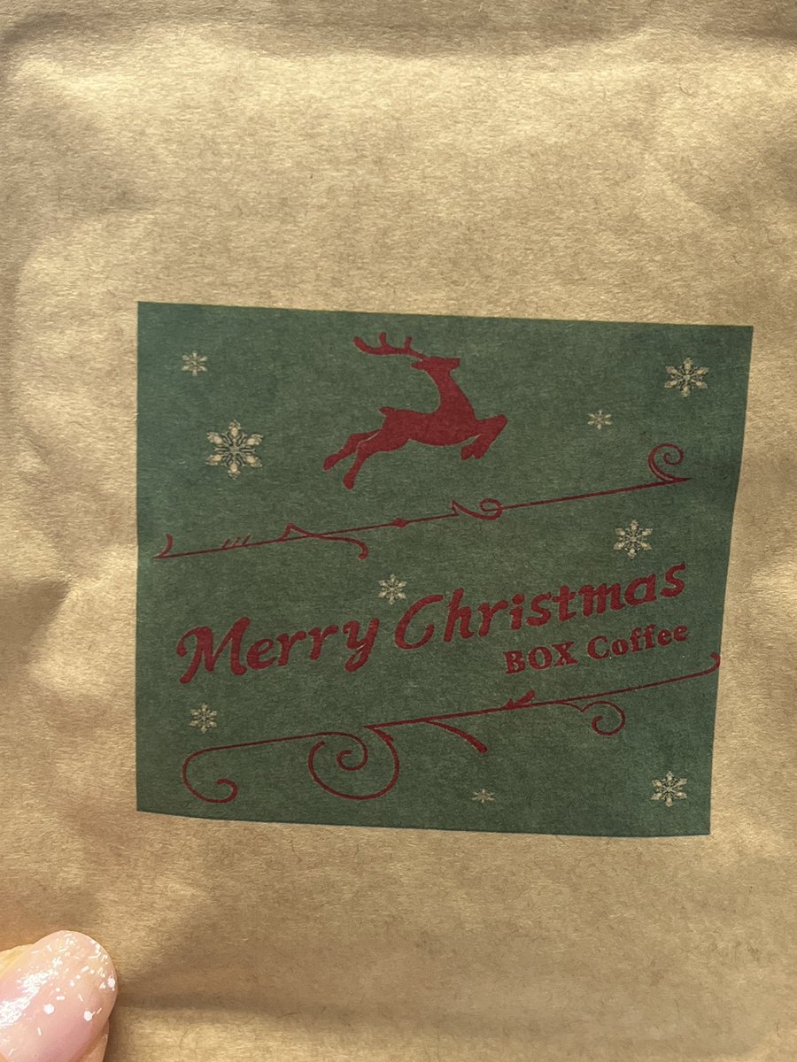 936Kumi's tweet photo. もうすぐメリークリスマス🎄だねー
今日のコーヒーちょっと贅沢💛
秋田市の #boxcoffee
ウィンターブレンドですってー💚おしゃれですわ〜w❤️
まんずしったげゆぎ降った❄️ https://t.co/tf3Vn8Ocol