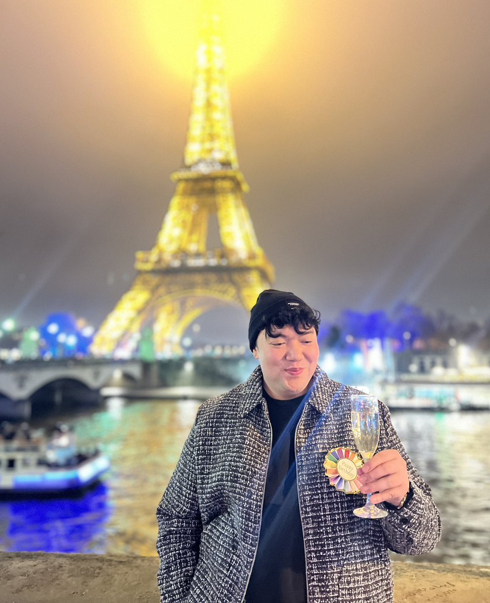 iammarkbryan's tweet photo. Paris with love ❤️ https://t.co/7qufFcak5m