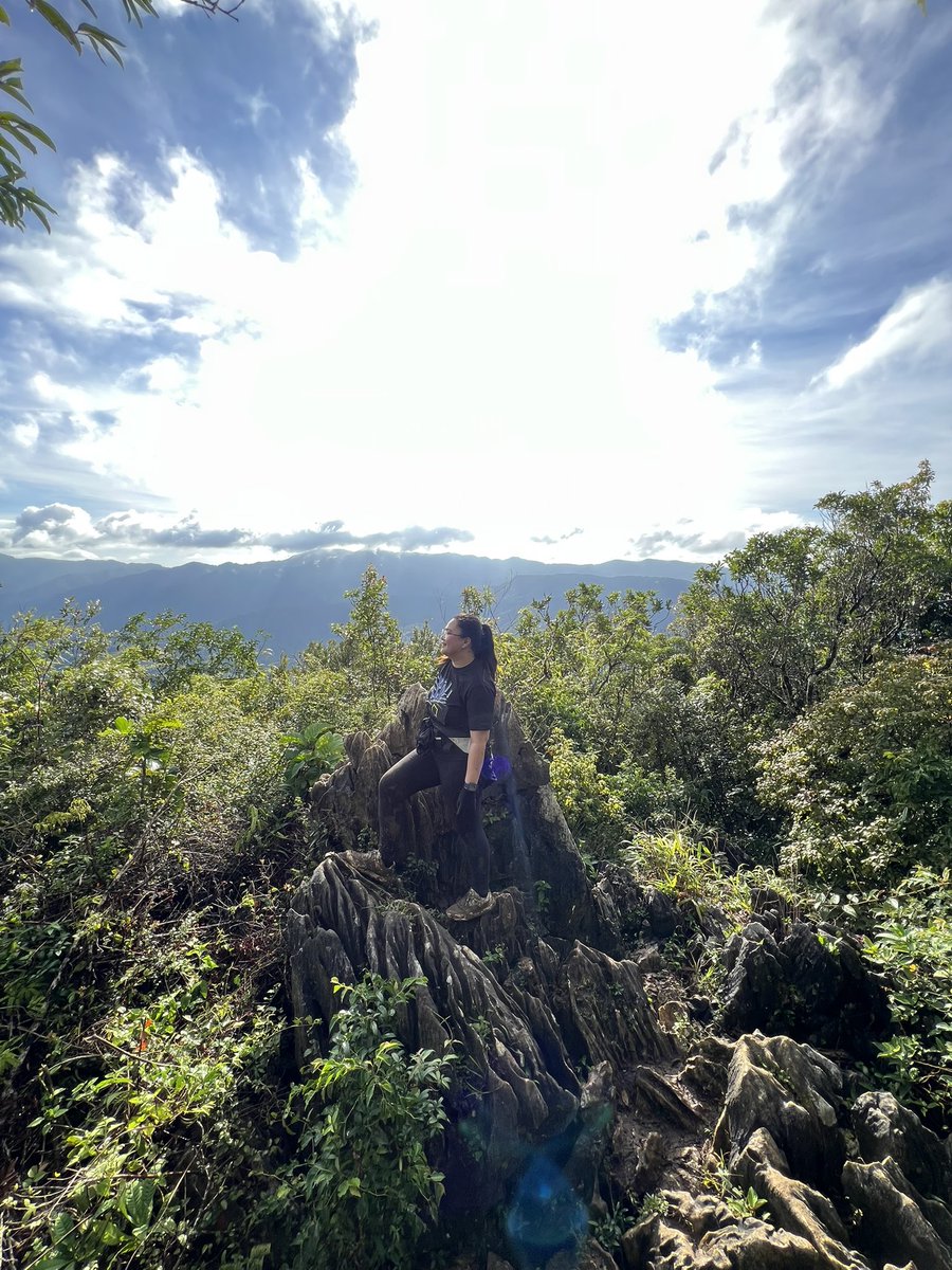 jlaac13's tweet photo. First and definitely not my last hike. ⛰️❤️ 

Mt. Daraitan ⛰️
10.3KM
739 MASL
8 hours in total hike https://t.co/JV8KU758G3