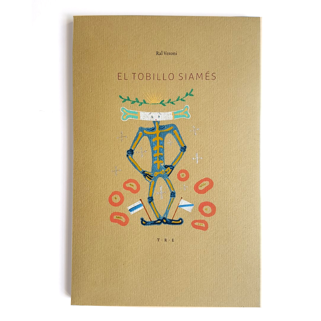 TREmuseo's tweet photo. EL TOBILLO SIAMÉS, ejemplar “10”
Ya que el ejemplar “9” fue adquirido por un artista estadounidense con gustos “beyond dispute” pasamos a anunciar la existencia del ejemplar “10” de El tobillo siamés. El ejemplar incluye 7 poemas y 2 dibujos originales. https://t.co/Yoxif04t6m