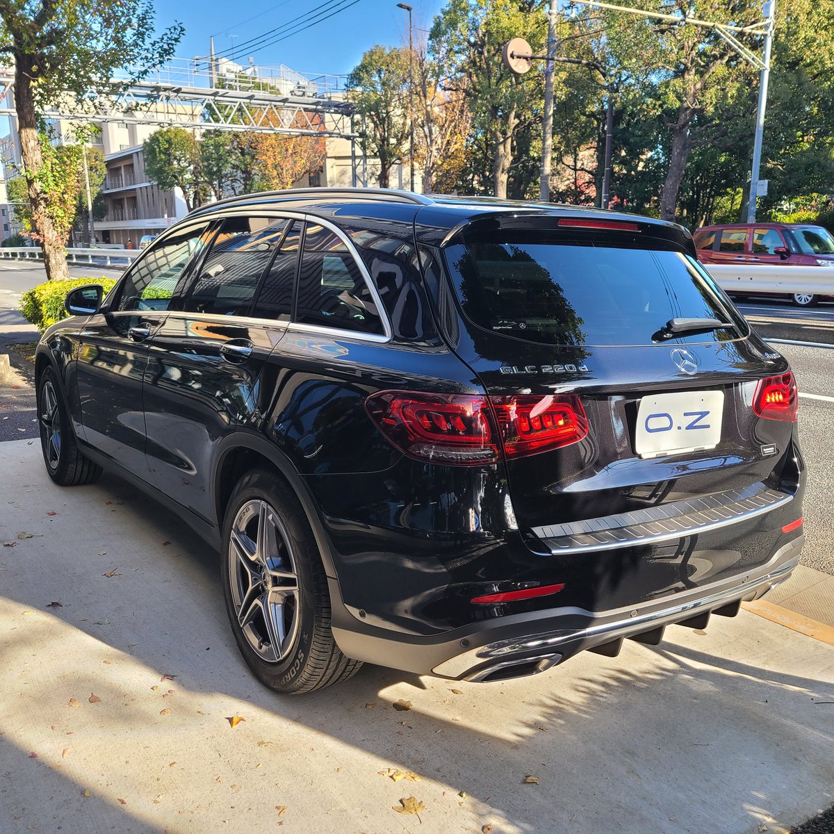 oz_auto_nerima's tweet photo. 下取り入庫速報です。2019年ベンツGLC220d4マチックAMGライン、テイラー車、右ハンドル、黒メタ、黒革、サンルーフ、40700キロ、465万
#ベンツ
#GLC
#中古車
#中古車
練馬 https://t.co/e20tqY5i1Z