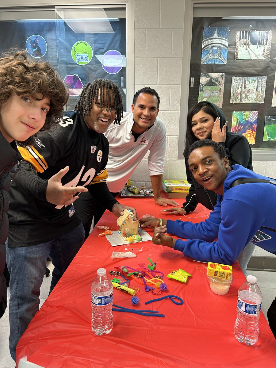 Sugar &amp; Spice &amp; Mentor Advice gingerbread house decorating party! 🎄🍭 Mentors and mentees teamed up to build festive creations. It’s moments like these that remind us how special our Annandale community is—always supporting and uplifting one another. ❤️ #AtomNation