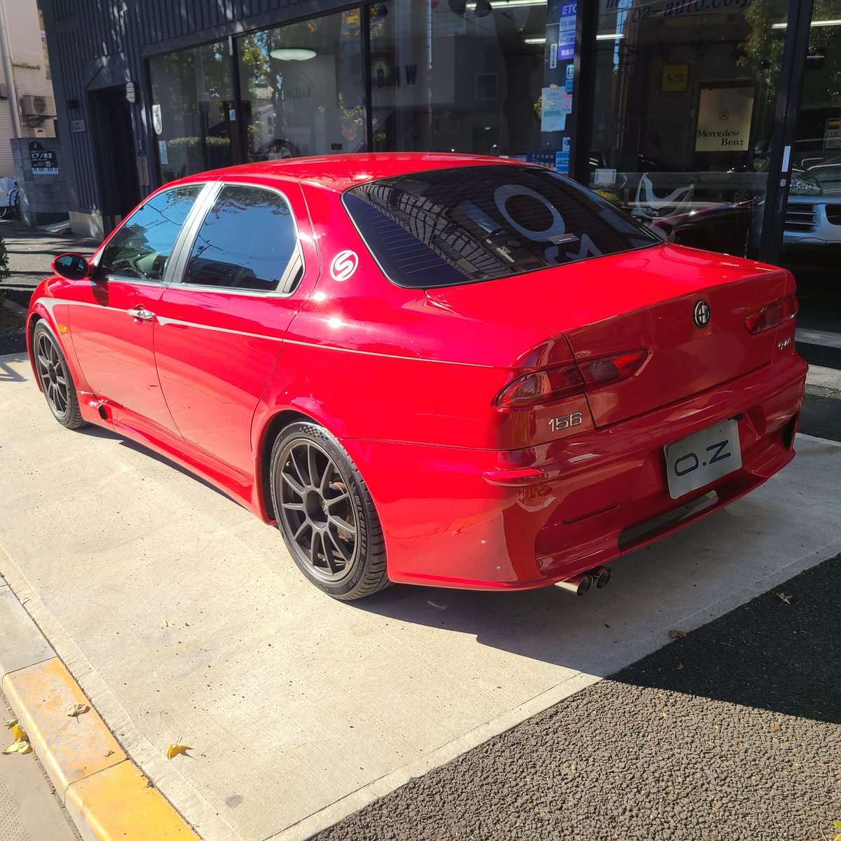 oz_auto_nerima's tweet photo. 下取り入庫速報です。2003年、、アルファロメオ　希少左ハンドル、6MT、156GTA-3.2-V6-24V  黒メタ、赤革、65200キロ、285万
#アルファロメオ
#156GTA
#6MT
#GTA https://t.co/4bw892ljoF
