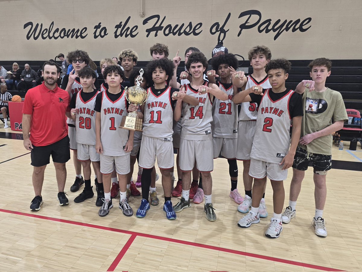 Payne_Athletics's tweet photo. EVC CHAMPIONS!!! Our 8th grade basketball team came from behind in the 4th quarter to win the game 30 - 23. These boys put in the work and kept the trophy in the House of Payne for the 3rd year in a row! Way to go, Panthers! 🏆🏆🏆 @CUSDAthletics @ChandlerUnified https://t.co/6OzPxTJ6kl