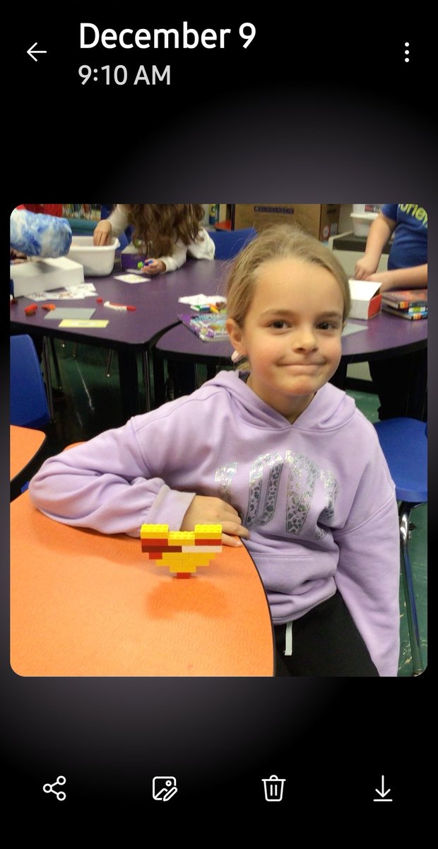 keconk14's tweet photo. Okay...so we were up to the challenge...more pics ( gifts) to follow #BuildtoGive #lovelearningatbfe @escaptura1 https://t.co/B6Da55SR3a