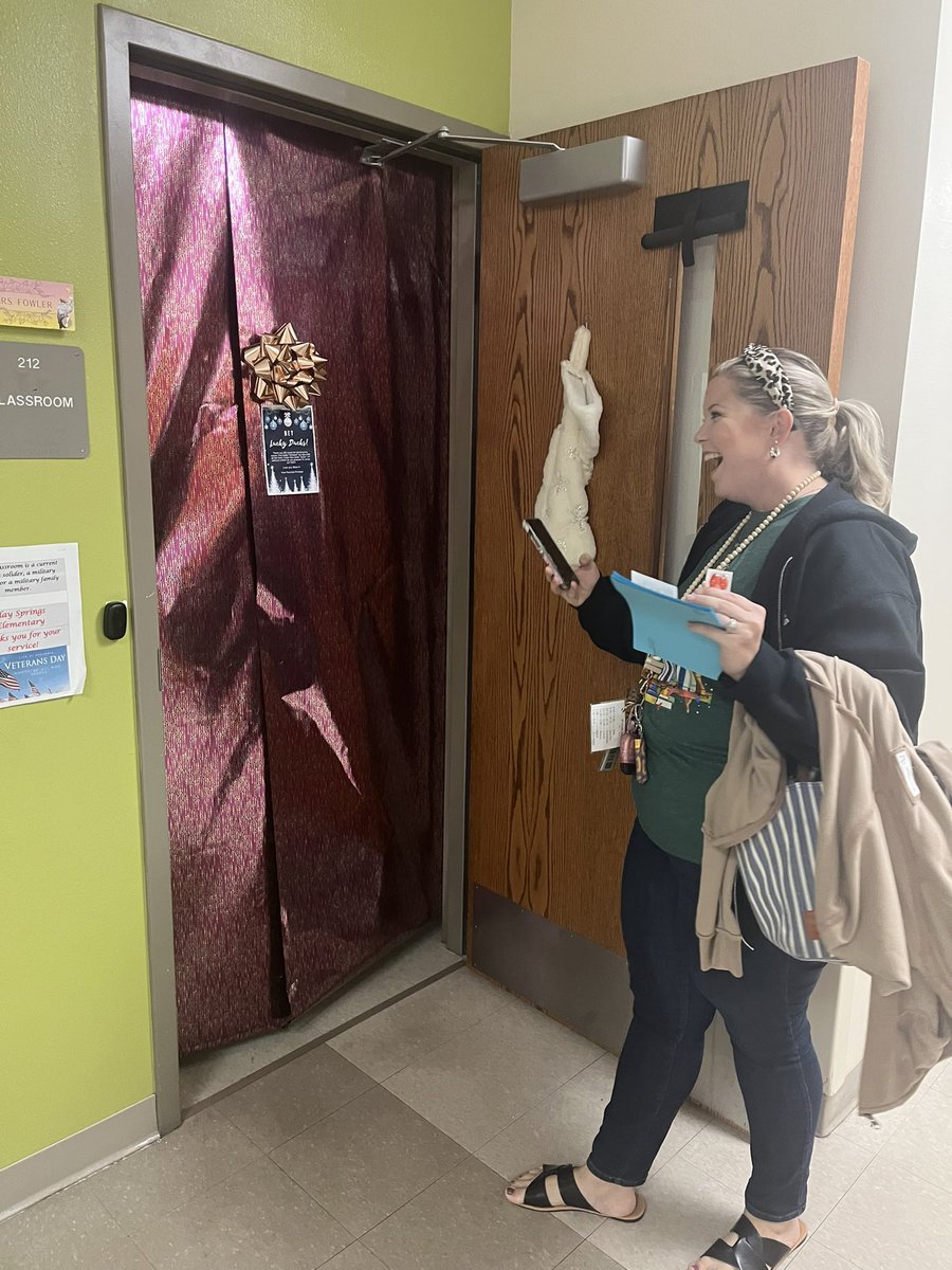 OCPSJessSmith's tweet photo. My team decided to cover my office in ducks so today was the day for payback! Since they “inflated” my ego it was time to fill their rooms with holiday cheer.  
❤️💚🎅🏽#prankwar #lovemyjob https://t.co/mnCkMLOfNO