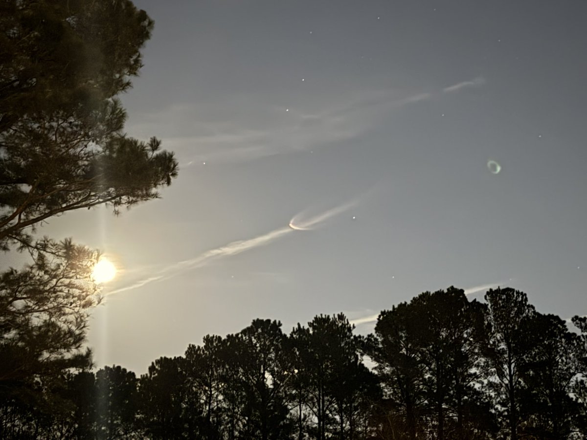 wesmitchell0416's tweet photo. @elonmusk Charleston, SC area. The full moon helped the lighting. https://t.co/lcaSgQ5V3r