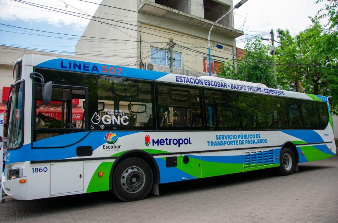 CAGNC1's tweet photo. Escobar inició las primeras pruebas del colectivo a GNC
https://t.co/SYLJWmsQPT https://t.co/Z1jV6PawYl