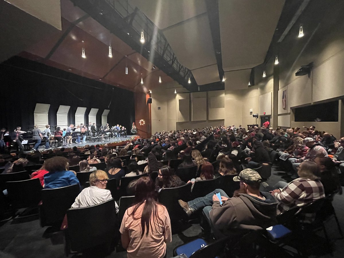 Packed house for the JH/HS Christmas Concert!  <a href="/GPSBuffs/">Gibbon Public School</a>