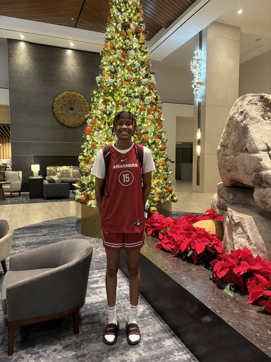 Good running in to <a href="/jadabates2024/">Jadabates2024</a> in the lobby of <a href="/HarrahsCherokee/">Harrah's Cherokee</a>.  

Jada will be the first player to play in this event as both a HS Varsity Athlete and as an NCAA D1 Athlete.
