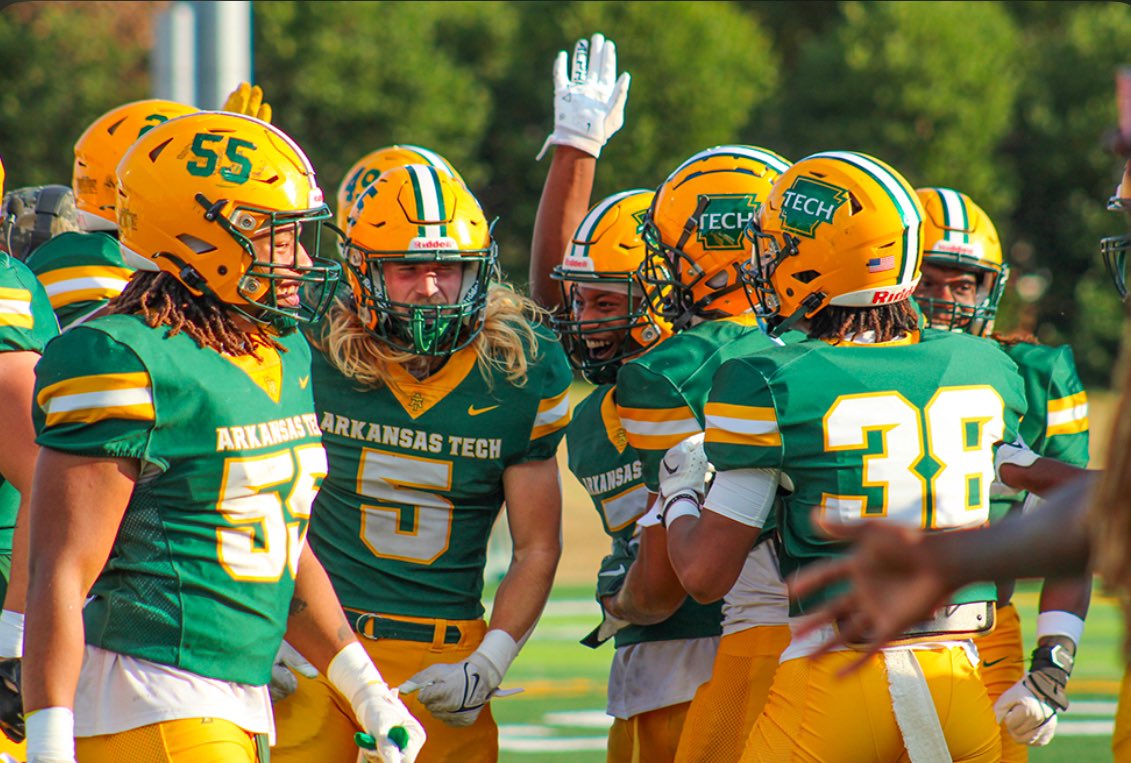 Jäyden wëlch🌟 (@jaydenwelch17) on Twitter photo #AGTG After a great conversation with <a href="/RoyThompsonFB/">CoachThompson</a> i’m blessed to receive an offer from Arkansas Tech University 💚💛
<a href="/Coach_SandersQ/">Quad Sanders</a> <a href="/TyrellJohnson25/">Tyrell Johnson</a> <a href="/RickeyBrownJr3/">Coach Brown</a>
<a href="/PrepRedzoneAR/">Prep Redzone Arkansas</a> @On3Recruits <a href="/Rivals/">Rivals</a> #AGTG After a great conversation with <a href="/RoyThompsonFB/">CoachThompson</a> i’m blessed to receive an offer from Arkansas Tech University 💚💛
<a href="/Coach_SandersQ/">Quad Sanders</a> <a href="/TyrellJohnson25/">Tyrell Johnson</a> <a href="/RickeyBrownJr3/">Coach Brown</a>
<a href="/PrepRedzoneAR/">Prep Redzone Arkansas</a> @On3Recruits <a href="/Rivals/">Rivals</a>