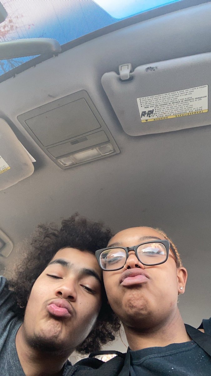 jahzee101's tweet photo. Just 2 chill guys❤️🥰 https://t.co/FUJWUj7ViE