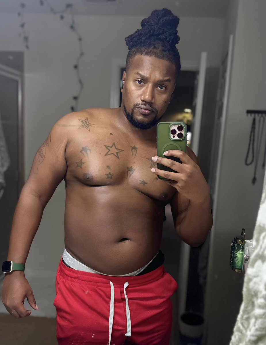 SirBleu_'s tweet photo. 🏋🏾‍♂️ https://t.co/ssIKpB9WjP