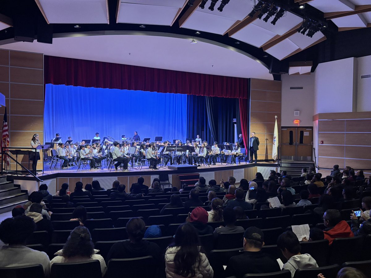 Great time with our 6th grade #Panther band and orchestra musicians! Bravo! #TEAMCommUNITY #wwprsd