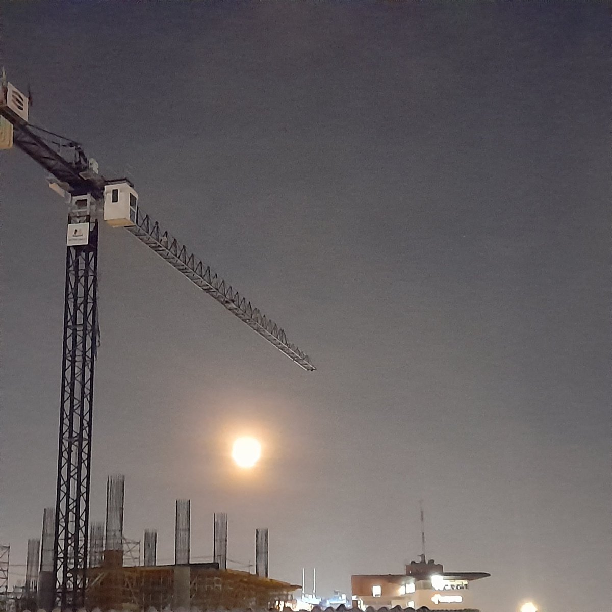 dantedisson's tweet image. Caótica y hermosa BOG-GOTHAM