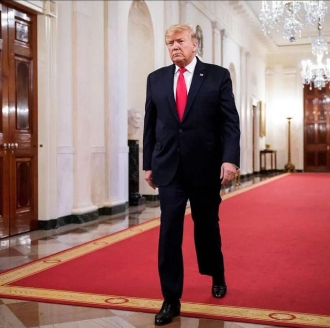 WakeUpPatriott's tweet photo. Out of the 200K MAGA 🇺🇲 accounts following me, I often wonder how many of you actually exist. 

Give me a Thumps-Up👍, if you see this. https://t.co/T3vZsiyRno