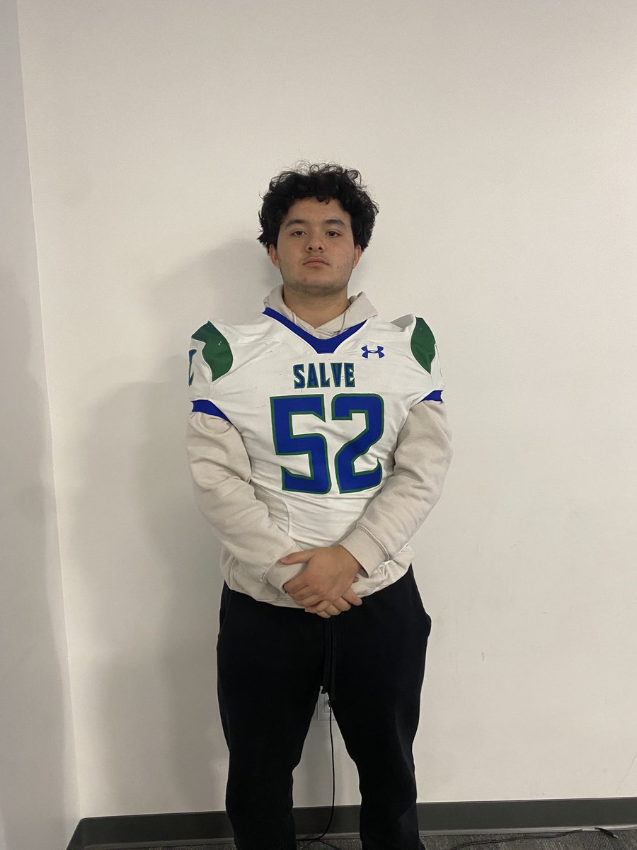 Tyler Vadnais (@tyler_vadnais1) on Twitter photo Had my official visit today at <a href="/Salve_Football/">Salve Regina Football</a> thank you to <a href="/CoachBKelly/">Brad Kelly</a> <a href="/GilmartinKevin/">Kevin Gilmartin</a> for having me
<a href="/RedDevils_Ftbl/">Burlington High School Football</a> Had my official visit today at <a href="/Salve_Football/">Salve Regina Football</a> thank you to <a href="/CoachBKelly/">Brad Kelly</a> <a href="/GilmartinKevin/">Kevin Gilmartin</a> for having me
<a href="/RedDevils_Ftbl/">Burlington High School Football</a>