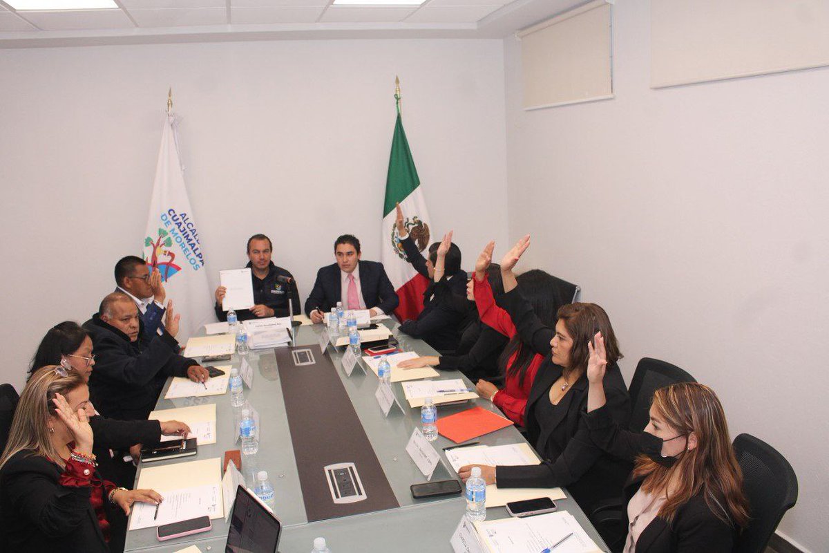 Hoy inauguramos las instalaciones remodeladas del Concejo y llevamos a cabo la Segunda Sesión Ordinaria, donde se integraron las comisiones de trabajo. Destacamos la creación de la Comisión de Familia y Equidad de Género, sumándonos al compromiso de fortalecer a las familias de