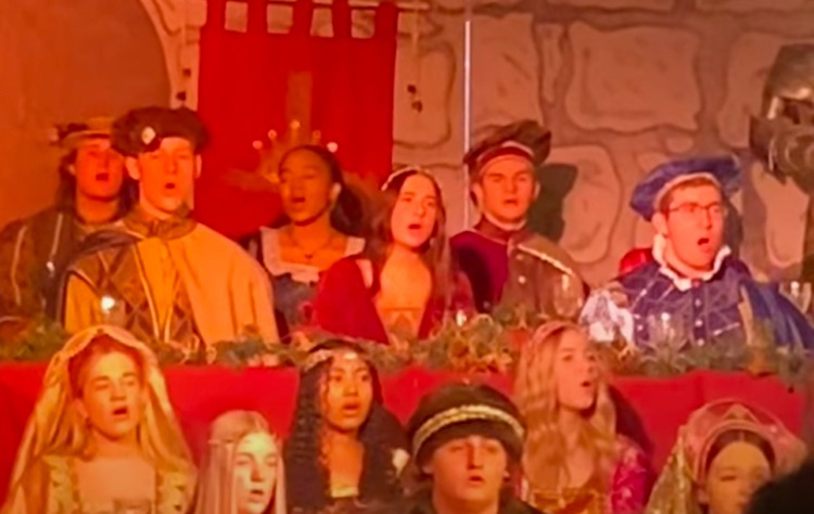 marion_wv's tweet photo. Turn It Up! and catch the amazing Fairmont Senior High School Madrigals, under the direction of Mr. Greg DeVito. Yes, Bears! 💙🎶🎼🎤 https://t.co/4psPs064RO