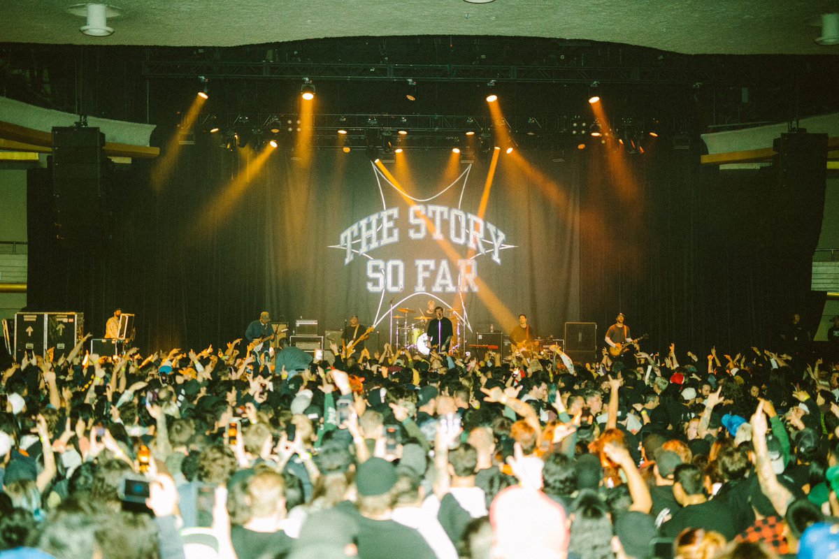 thestorysofarca's tweet photo. That’s a wrap, thank you @superheavenband @koyolihc for joining us this tour, and to everyone who came out. 

📷@_lupe https://t.co/TnvexFpGxe